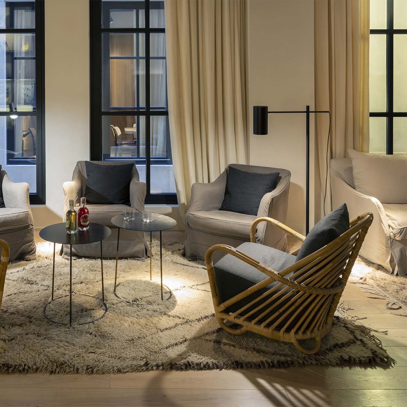 Estiluz - Floor lamp Belt 4149MG