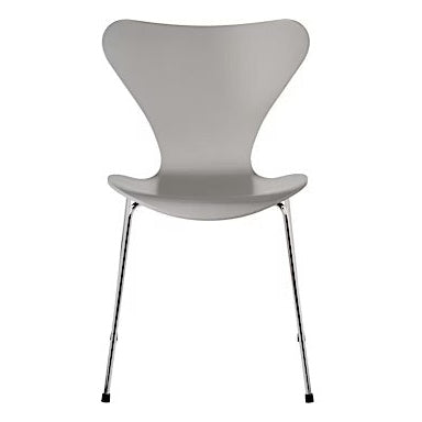 Fritz Hansen - Series 7 3107 Chair Lacquer