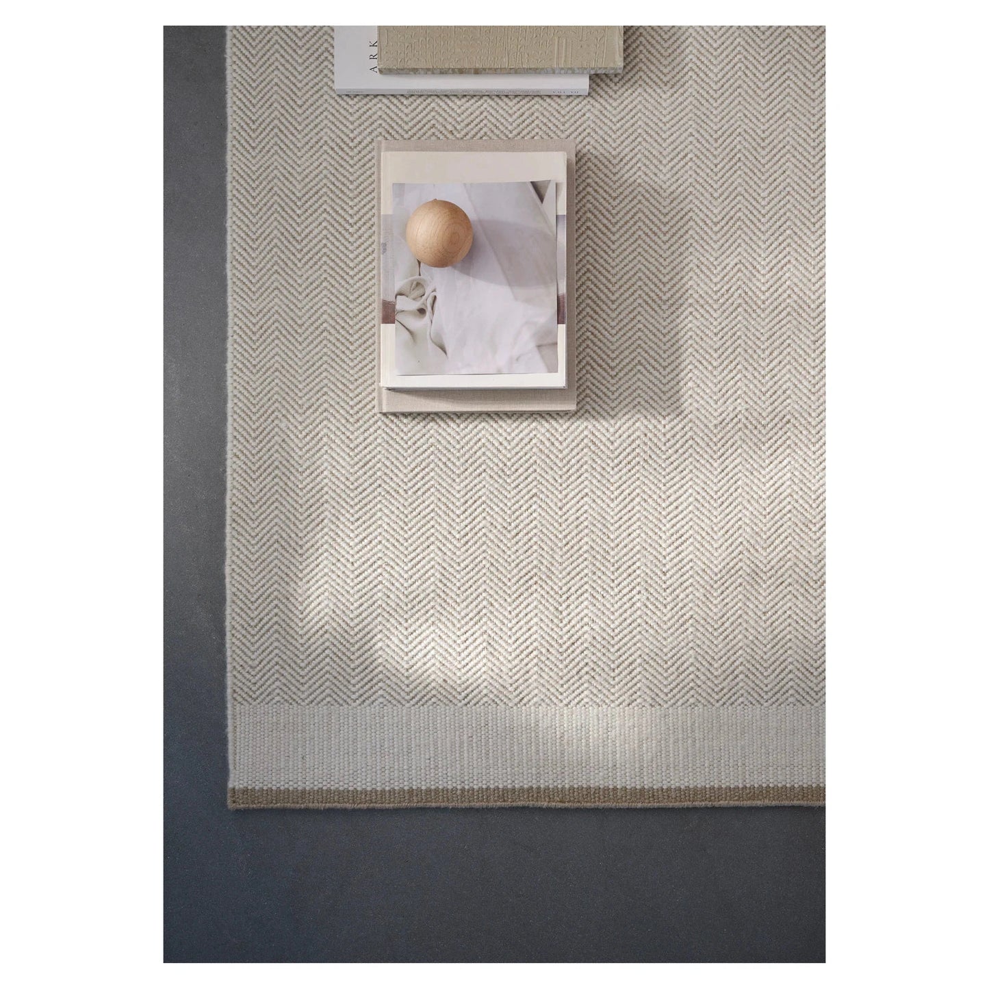 Line Design - STRATUM ECHO rug