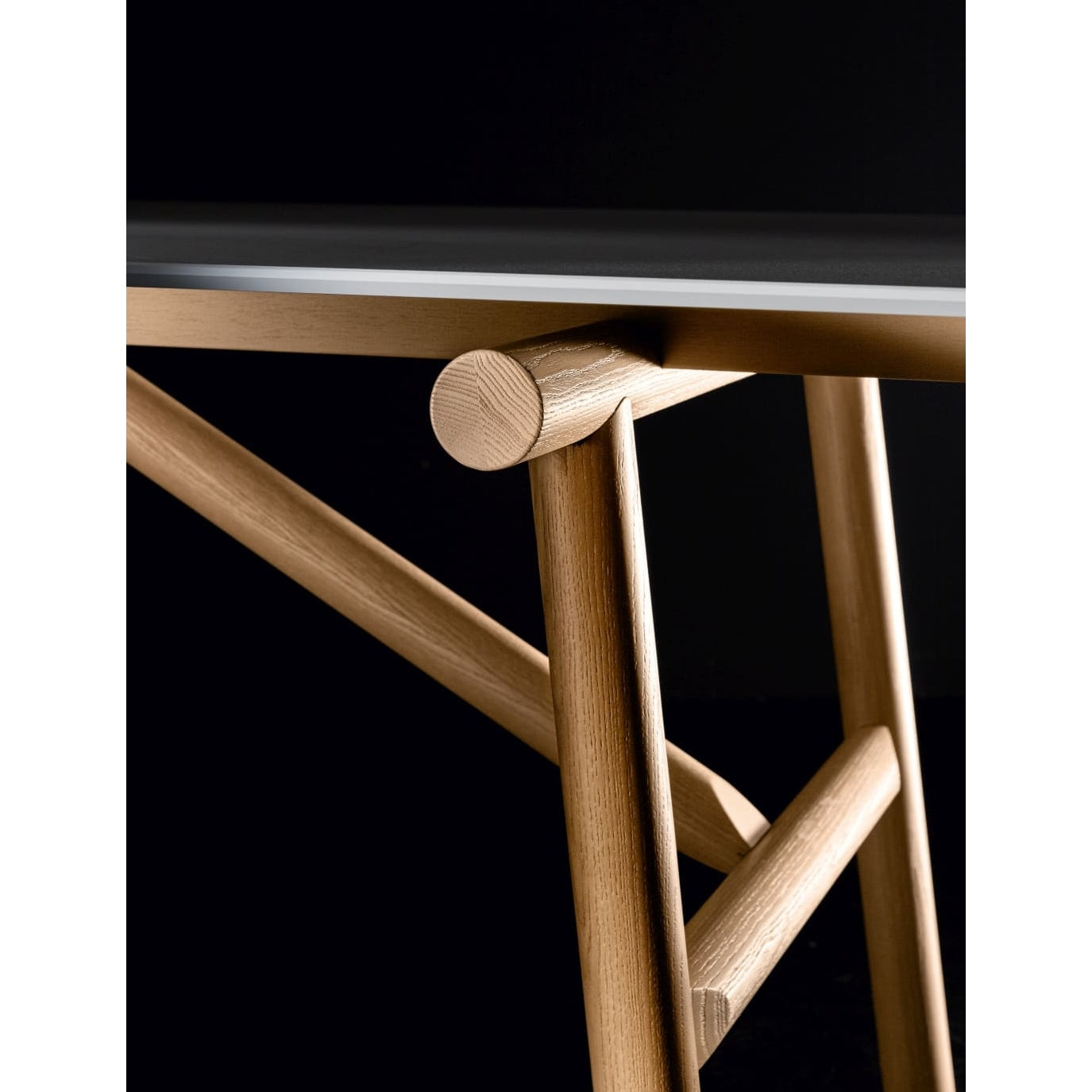 Ditre Italia - Isamu Table