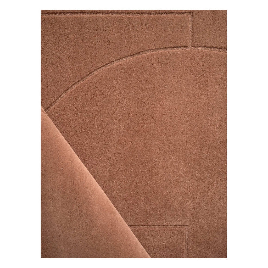 Line Design - RULER POEM Rug Amber