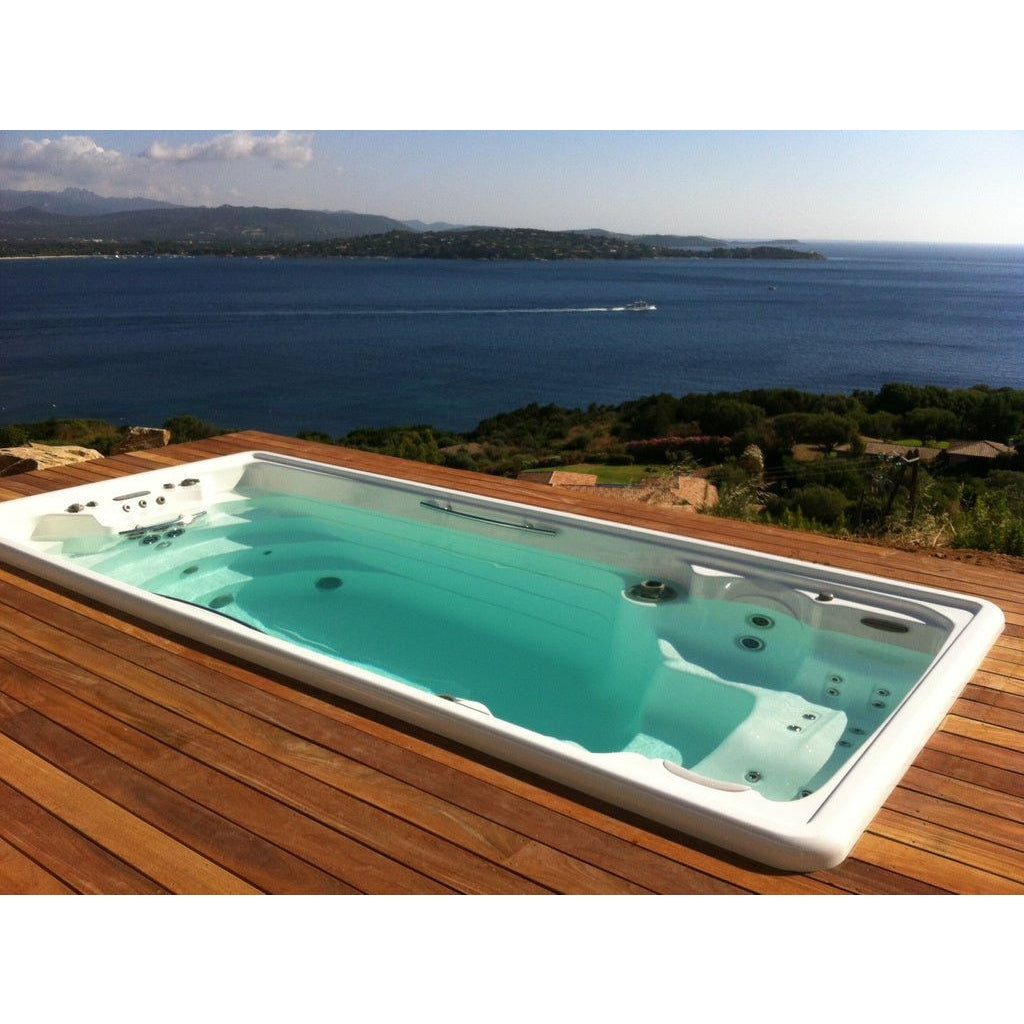   - Alpha Wellness - Whirlpool Chaleur Swim XL                              