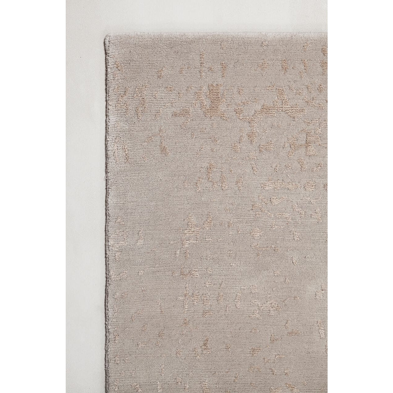 Amini - Artemisia Rug Amini Studio Ivory