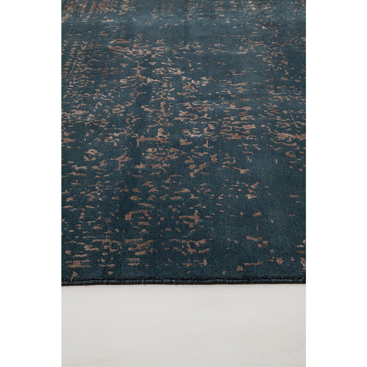 Amini - Artemisia Rug Amini Studio Pavone