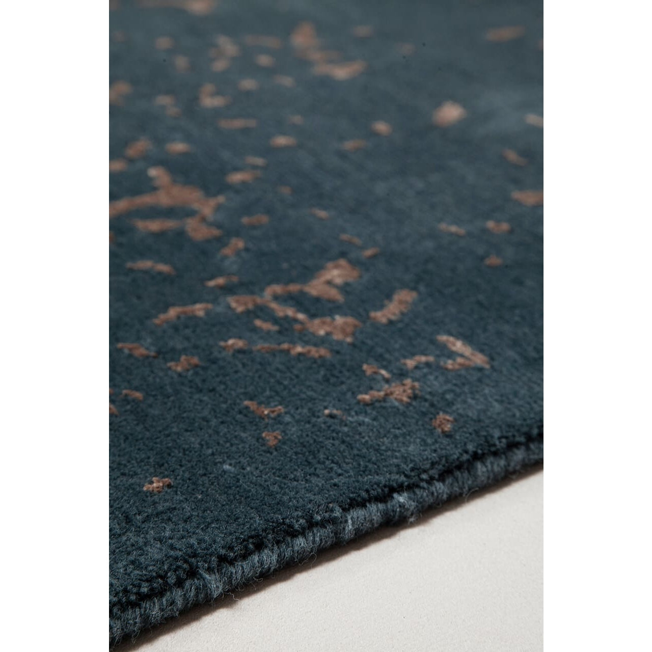 Amini - Artemisia Rug Amini Studio Pavone