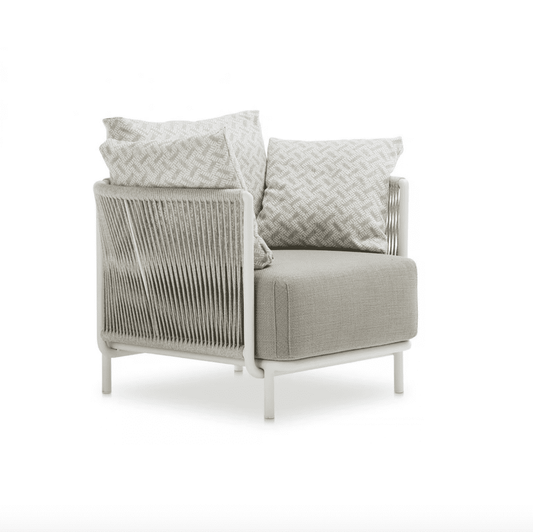 Roberti - Queen Armchair