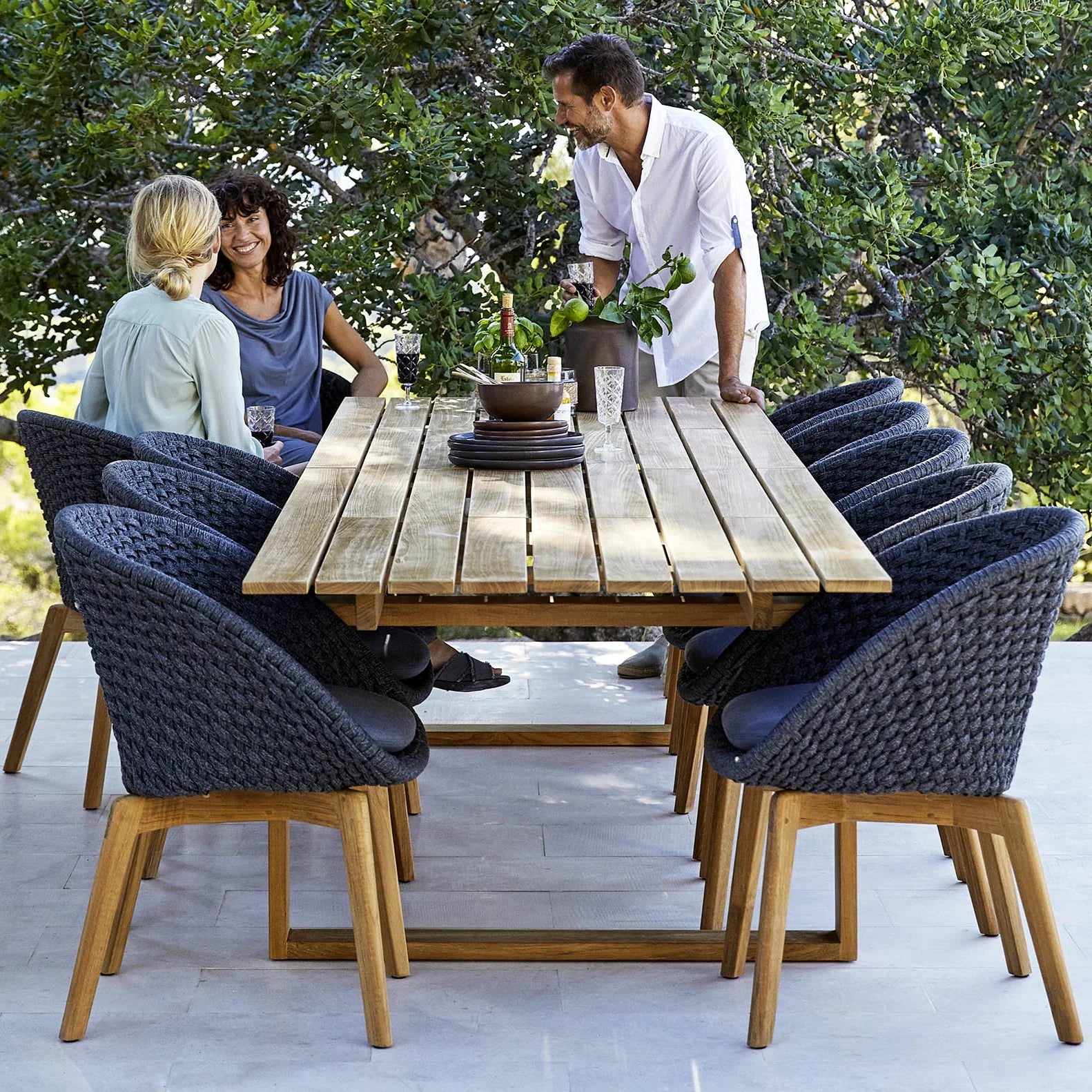 Unopiu - Synthesis extendable table