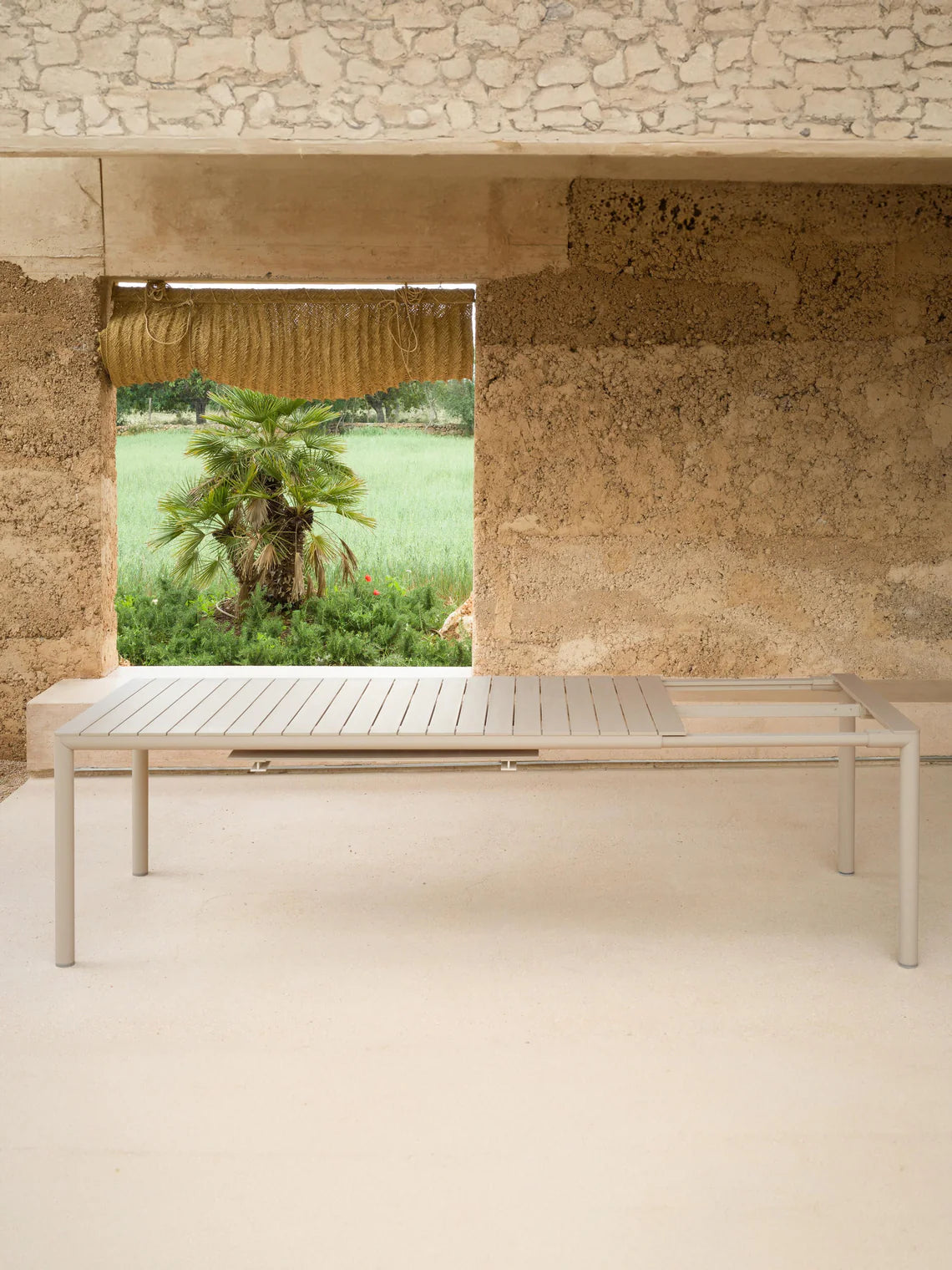 Unopiu - Synthesis extendable table