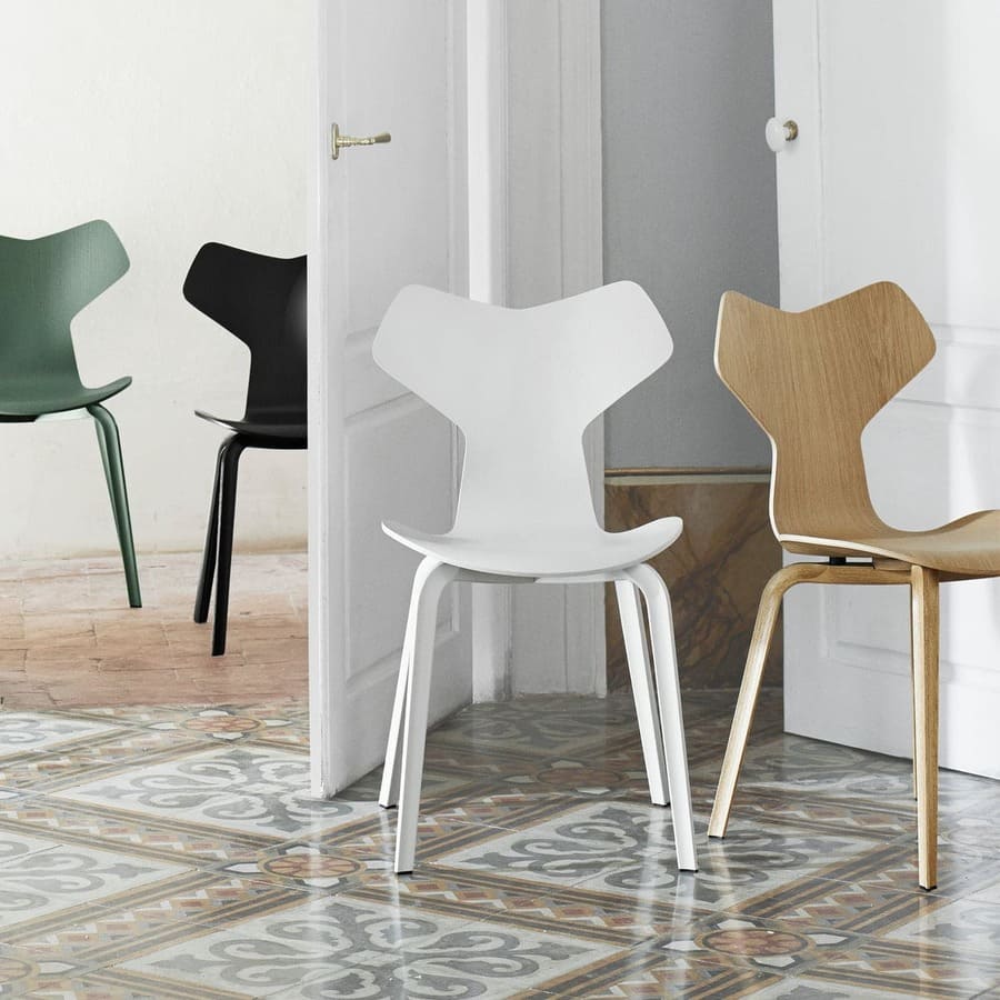 Fritz Hansen - Grand Prix Chair Ash dyed