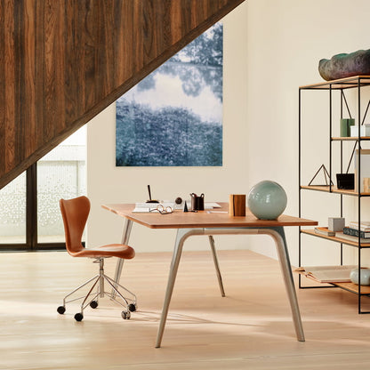 Fritz Hansen - Series 7 Office Chair 3117 Full Upholstery Leather