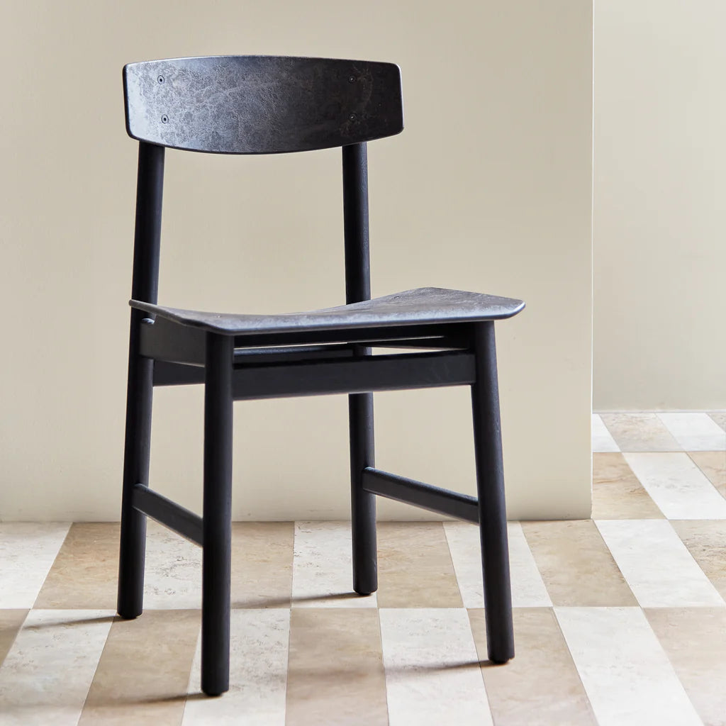 Fritz Hansen - Grand Prix Chair Ash dyed