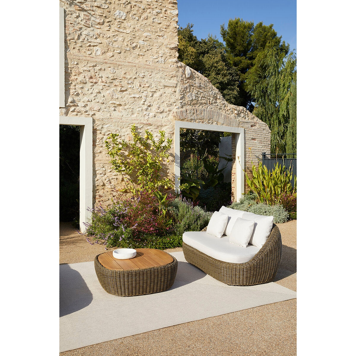 Point - Heritage 2-Seater Lounge Sofa