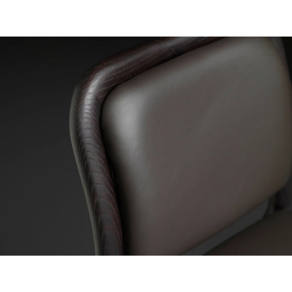 Piaval_Stuhl_Cameo_4