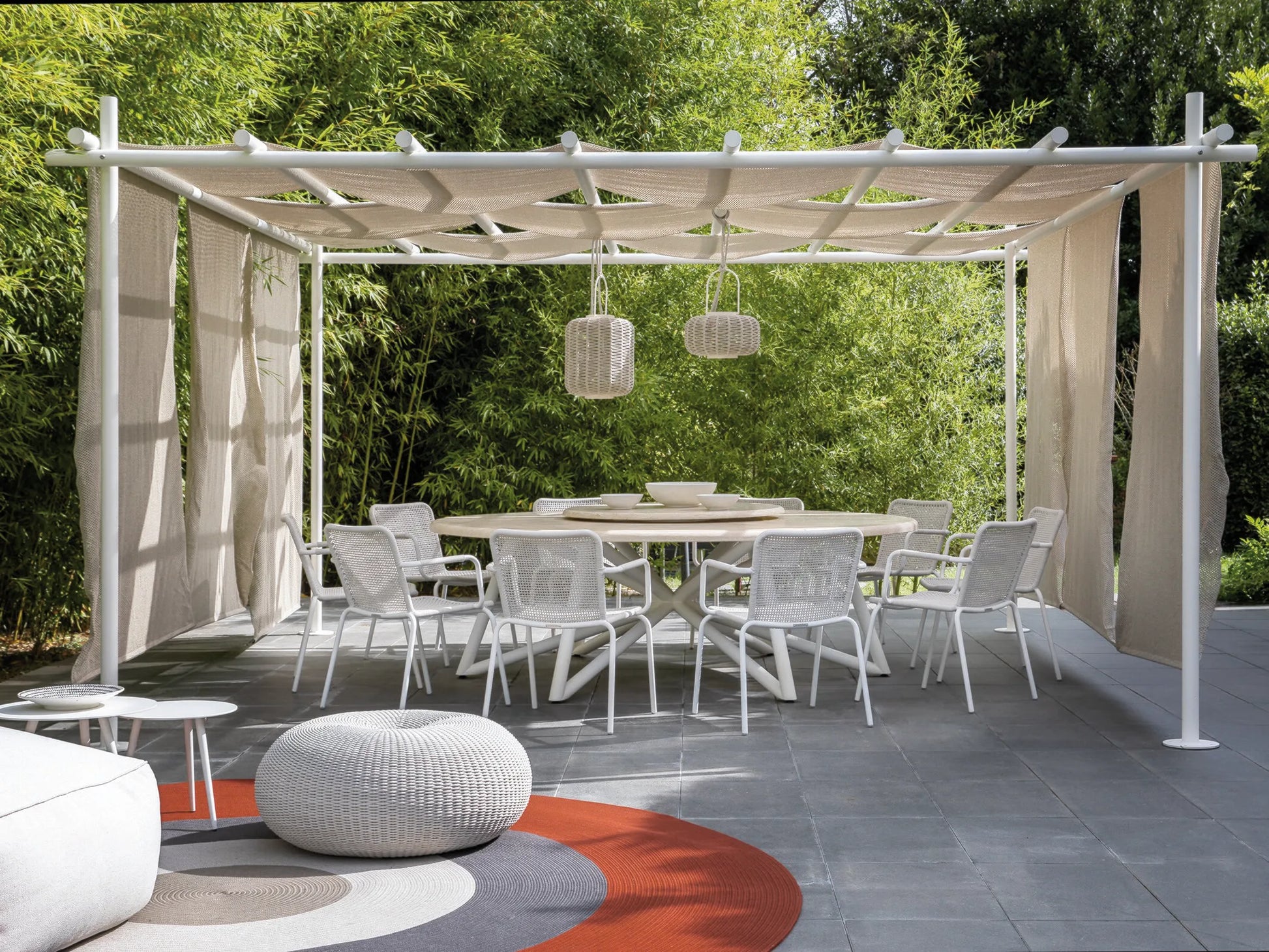 VELTHA® - SETHRA Garden Fountain made of Peperino