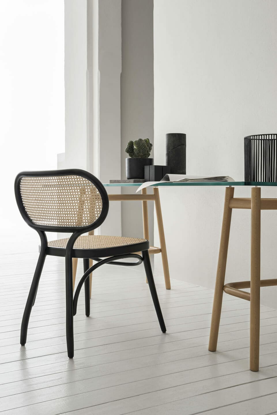 Fritz Hansen - Grand Prix Chair Ash dyed