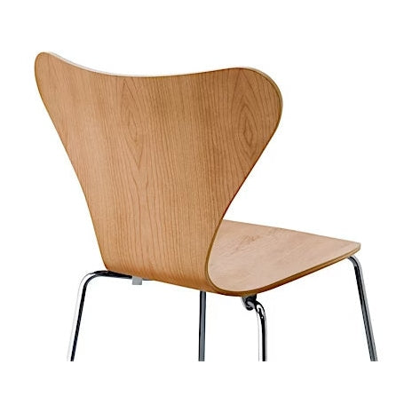 Fritz Hansen - Series 7 3107 Chair Natural Veneer