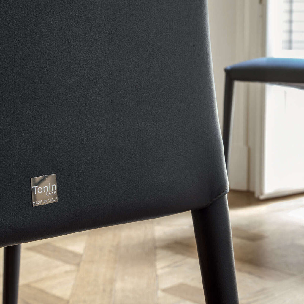 Tonin Casa - CHARM T7216S Chair Genuine Leather