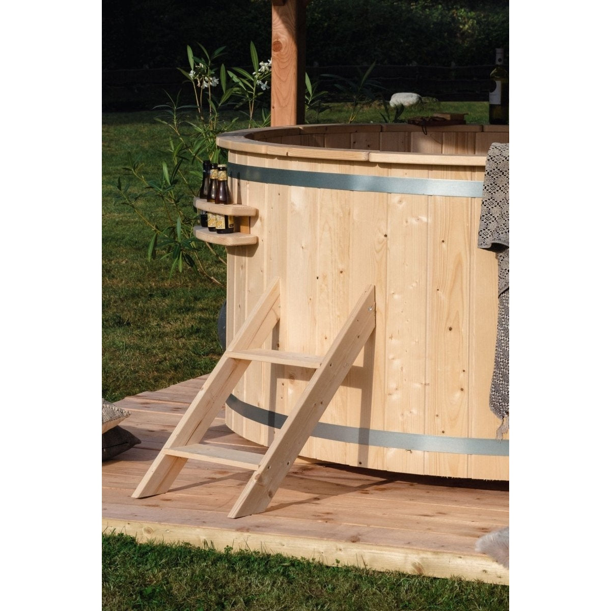 Tuindeco - Hot-Tub mit Außen-Holzofen